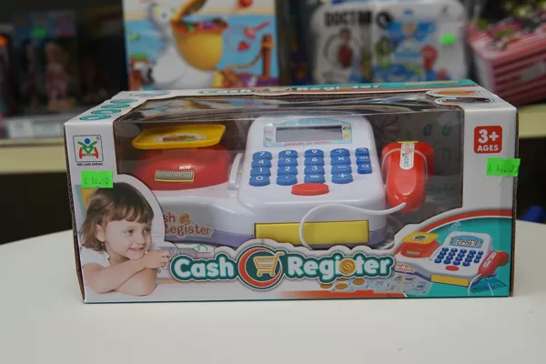 #1220 Rotaļu kase / Cena 16.52 EUR